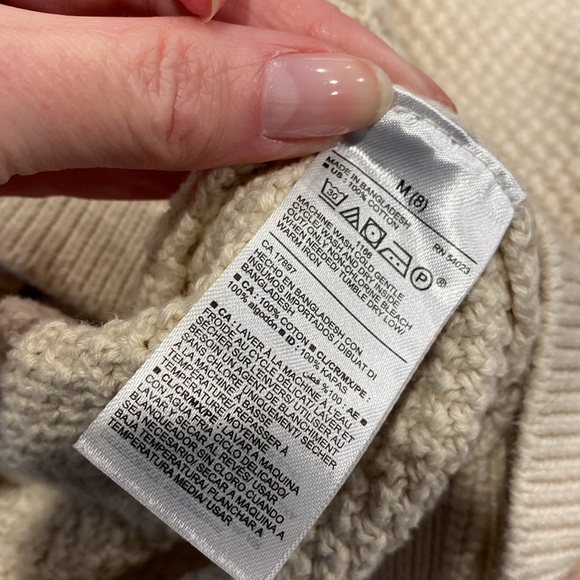 Old Navy Fishermans Knit Off White or Cream Sweater M (8) - Picture 12 of 12